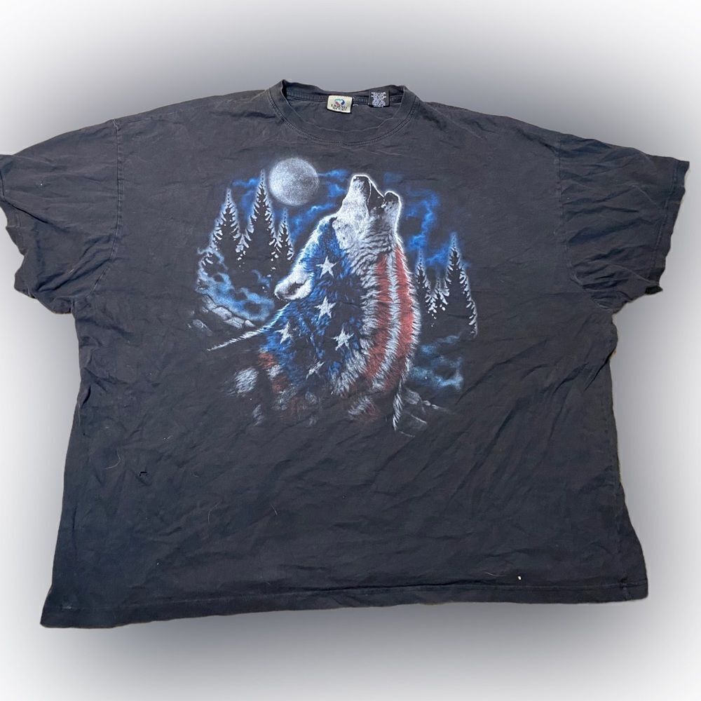 Vintage Liquid Blue Patriotic Wolf Tshirt